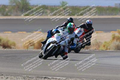 media/Oct-08-2022-SoCal Trackdays (Sat) [[1fc3beec89]]/Turn 14 (1050am)/